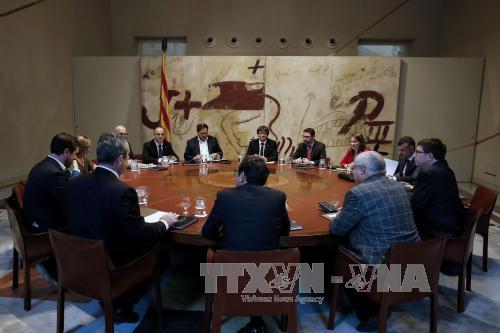 Tây Ban Nha để ngỏ khả năng tước quyền tự trị của Catalonia 